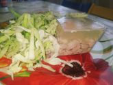 Прогнала парней с кухни