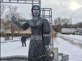 Памятник Алёнке