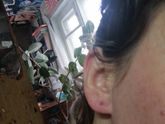 Поносила серёжки золотые и