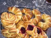 Мамочки угощайтесь свежие булочки