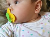 Высоко прокололи ушки ребёнку