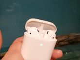 продаю Airpods2 новые
