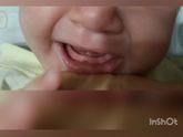 Малышка капризная была недели