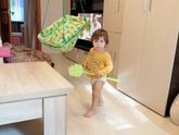 Скучно одному ему дома,
