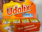 Чем отстирать лизуна