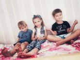 К Вам часто приходят гости детей?)