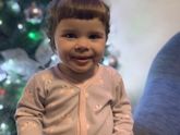 Подстригои челочку моей куколке!!