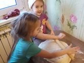 Семейный ужин. Про пельмени
