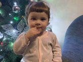 Подстригои челочку моей куколке!!