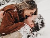 Девочки, ищу заснеженные красивые