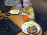 Ура! Сын стал кушать разнообразней!