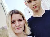 Редкие фотографии со старшим