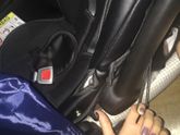 Для чего на автолюльке крючки и резинки по бокам?фото прилагаю))