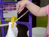 3 игры с мамой, в которые можно играть дома между делом