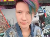Голова рукам покоя не дает. Нравлюсь сама себе) покрасилась.