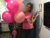 Поздравила подругу с днём рождения ?