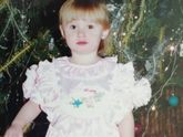 Похожа на маму?