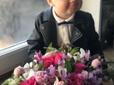 Не будем о плохом,вон какой жених