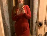 В обтягивающем платье уже