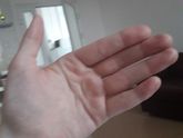 Кто может сказать это у меня обезбянья складка?
