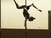 Девочки, кто занимается poledance