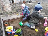 Детство беззаботное, в нем нет времени на занятия