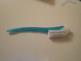 Отдам за шоколадку ершик Philips avent