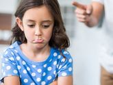 Внезапно: 7 популярных приемов воспитания ребенка, которые надо запретить