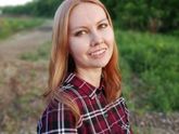 Вышла с темно-каштанового