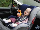 Как пристегнуть автокресло на переднее сиденье?