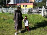 Проводили племяницу в школу