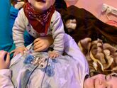 Лапульки веселятся 😄👼🏻👼🏻👧🏼