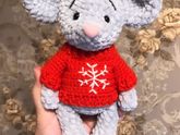 Мышонок в новогоднем свитере 🐭