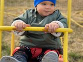 Полезли клыки ? Еще не до конца вылезли моляры..., А уже клыки на подходе,