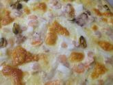Напекла пиццы с морепродуктами