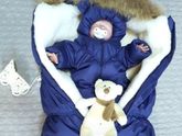 Зимний комбинезон для малыша