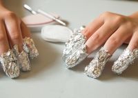 Как снять шеллак в домашних условиях и не навредить ногтям
