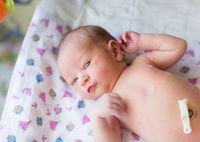 Почему у новорожденного гноится пупок