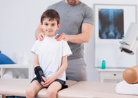 Лечение и профилактика сколиоза у детей