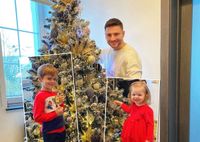 «Деду Морозу придется постараться»: Сергей Лазарев рассказал, как пройдет Новый год в его семье