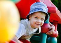 COVID-19: как посещать детскую площадку без риска для здоровья