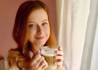 «Называю мужа исключительно по фамилии»: Юлия Савичева раскрыла неожиданные факты о себе