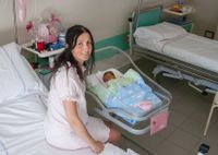«Мне надо к детям»: врачи спасли многодетную беременную с 100% поражением легких