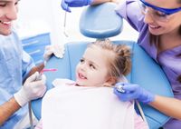 Как делают фторирование зубов у детей