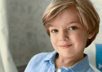Очаровательный блондин с голубыми глазами: сыну принцессы Мадлен исполняется 5 лет