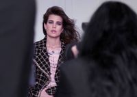 В Сети появились первые кадры рекламной кампании Chanel с Шарлоттой Казираги