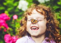 Совет дня: помогите ребенку преодолеть страх перед насекомыми