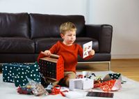 Что подарить мальчику на 6 лет: советы по выбору подарка