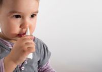 Что делать, если заложен нос у ребенка