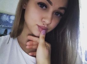 v8z1sEX4Woo